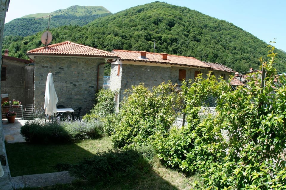 Property building, BBQ facilities, Garden