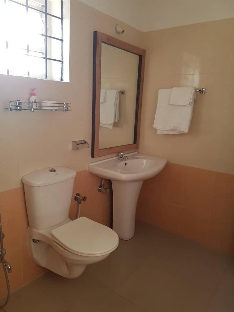 Toilet, Bathroom
