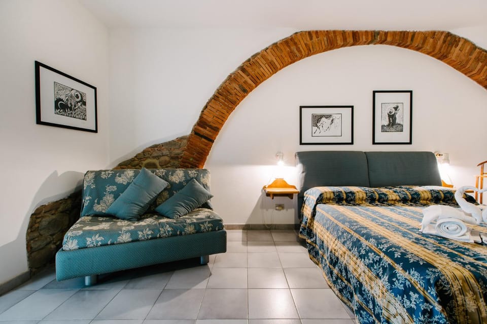 Bed, Photo of the whole room