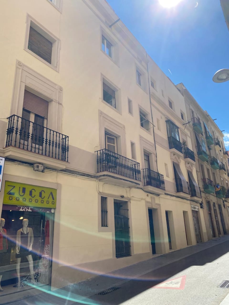 Property building, Facade/entrance