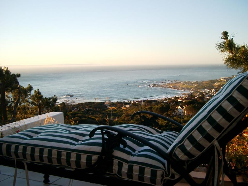 Nearby landmark, Neighbourhood, Natural landscape, Summer, Beach, On site, Sea view, Swimming pool, Sunset
