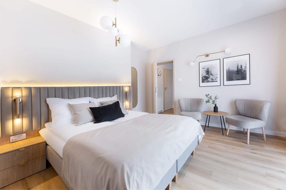 Bed, Photo of the whole room