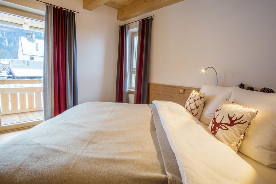Photo of the whole room, Decorative detail, Bedroom