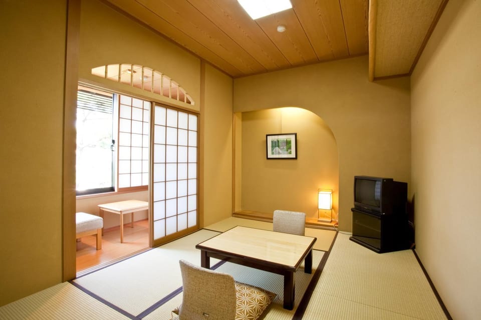 Shiki Resort Kyoto Kamogawaso Ryokan in Kyoto
