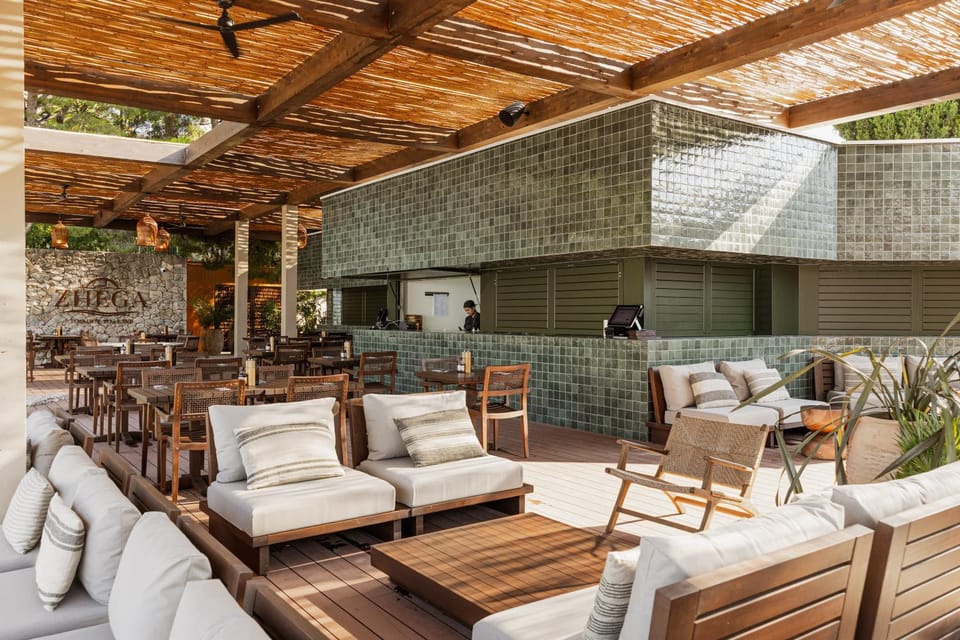 Restaurant/places to eat, Beach, sunbed