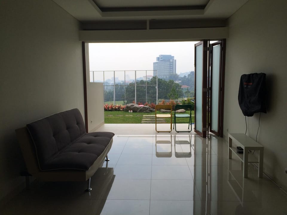 Living room, Family, Family