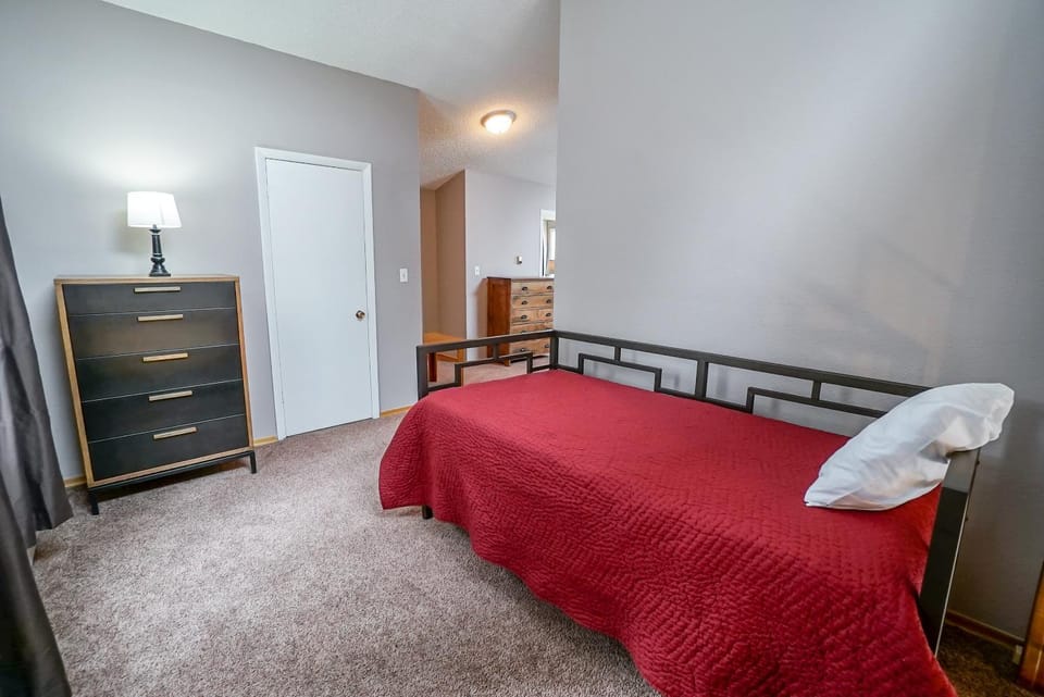 Rapids Retreat Home: On River, Hot Tub, Dog Friendly House in Breckenridge