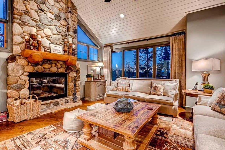 Boulder Ridge Haus: Slopeside Elegance House in Breckenridge