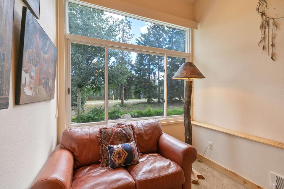 Cedars Slopeside Townhome: Ski-In, Ski-Out Apartment in Breckenridge