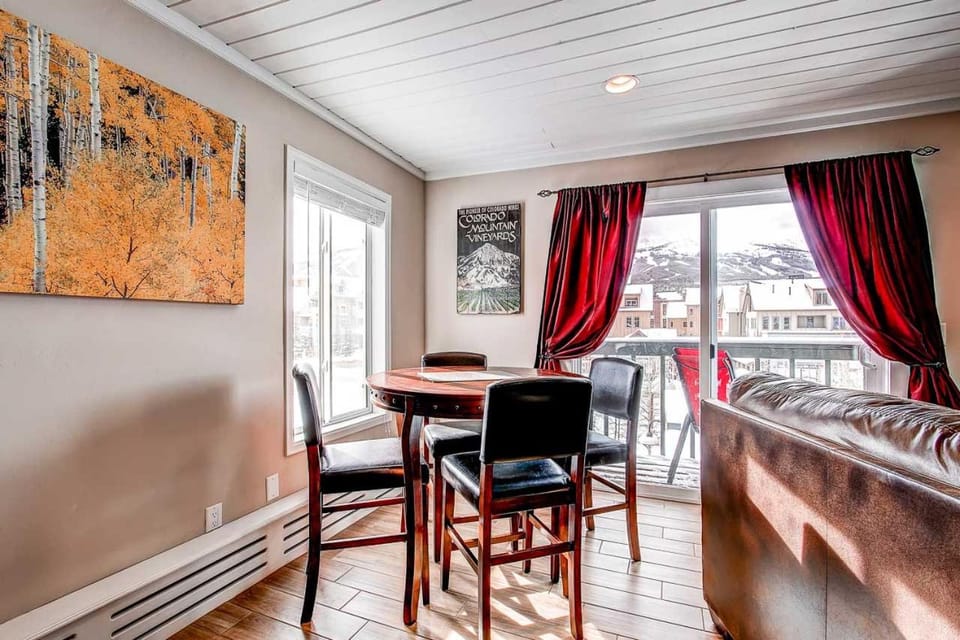 Panorama Alpine Condo: Hip Downtown Location Apartment in Breckenridge