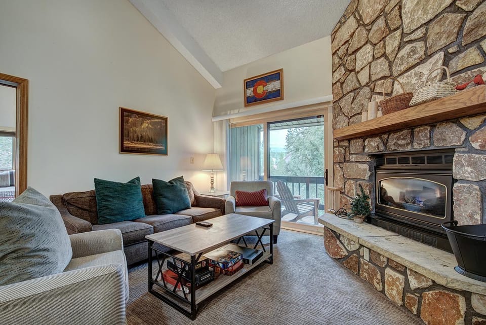 Atrium Eagle Condo: Downtown Breck, Spacious Apartment in Breckenridge