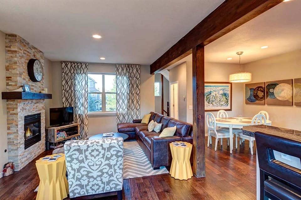 Crossroads Snowshoe Townhome: Great Views, On Rec Path Apartment in Frisco