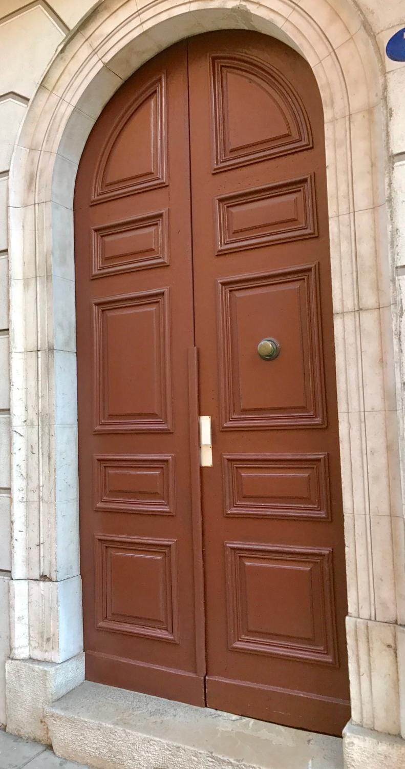 Facade/entrance
