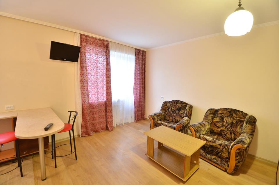 TV and multimedia, Seating area, Area and facilities