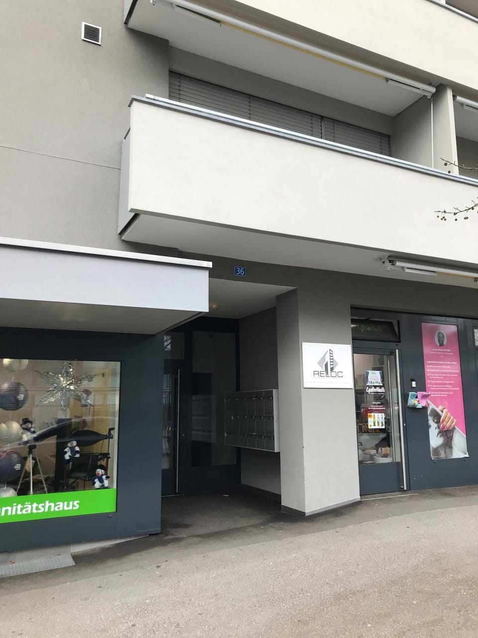 Property building, Facade/entrance, Property logo or sign