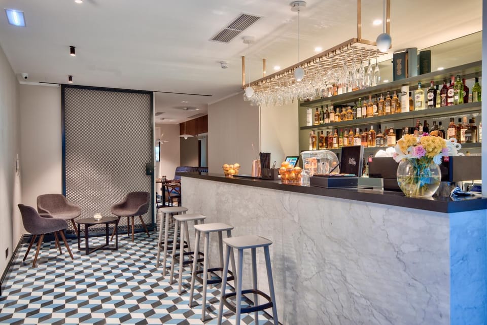 Lounge or bar