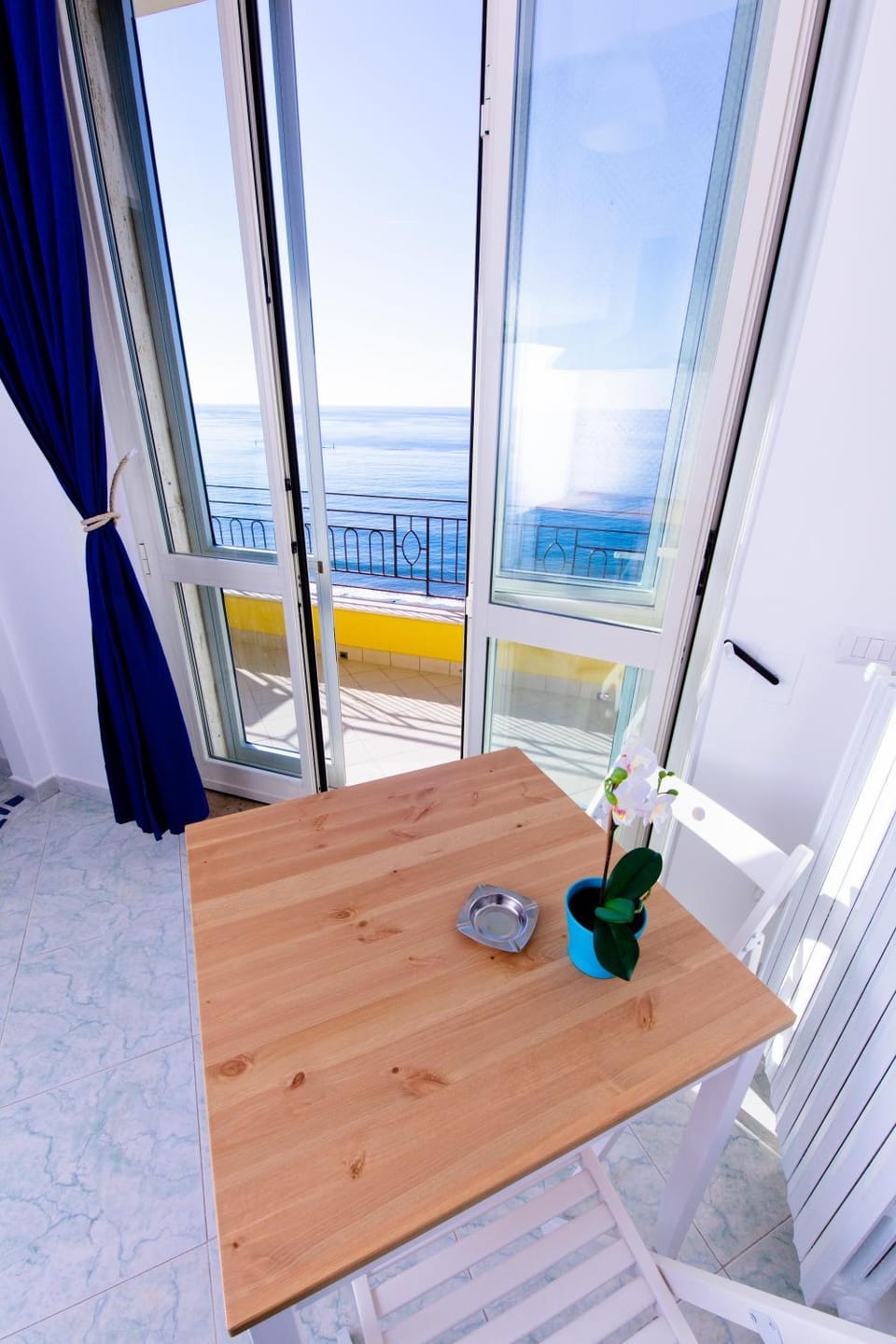 City view, Sea view
