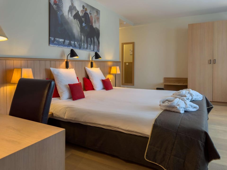 Restaurant/places to eat, Sauna, Beach, Hiking, Cycling, Cycling, Swimming pool, Breakfast, Parking