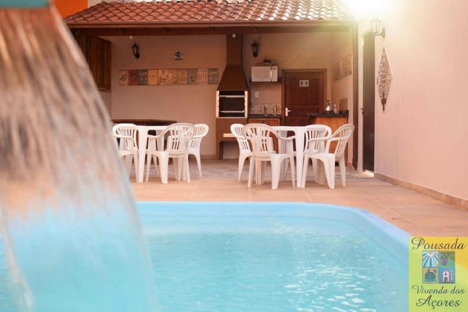 BBQ facilities, Kitchen or kitchenette, Dining area, Swimming pool