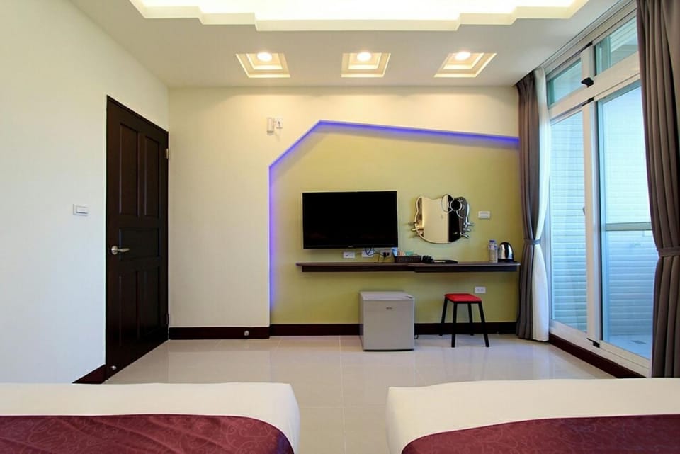TV and multimedia, Photo of the whole room