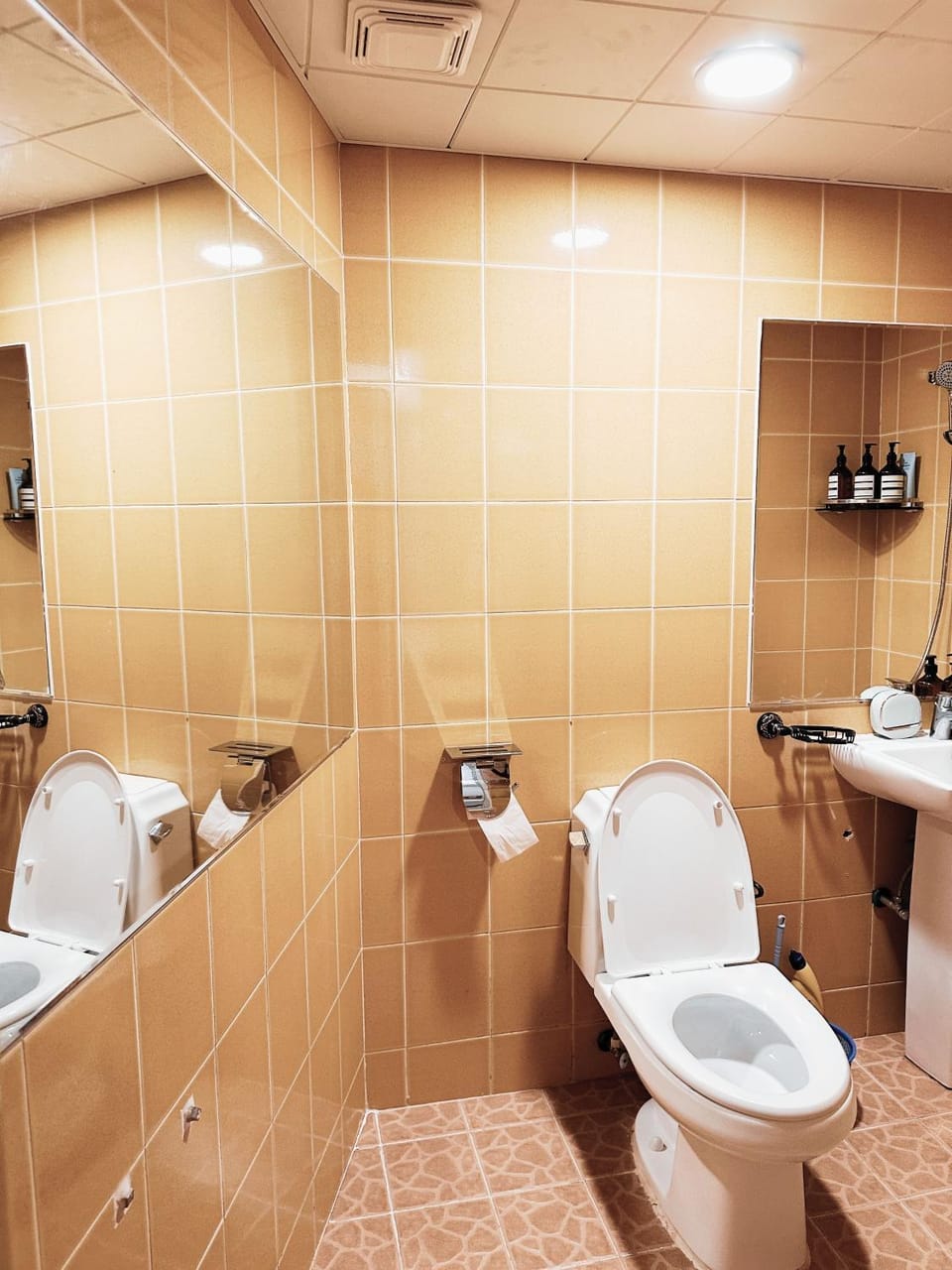 Daegu Dongseongro Gyeong`s Hostel Vacation rental in Daegu