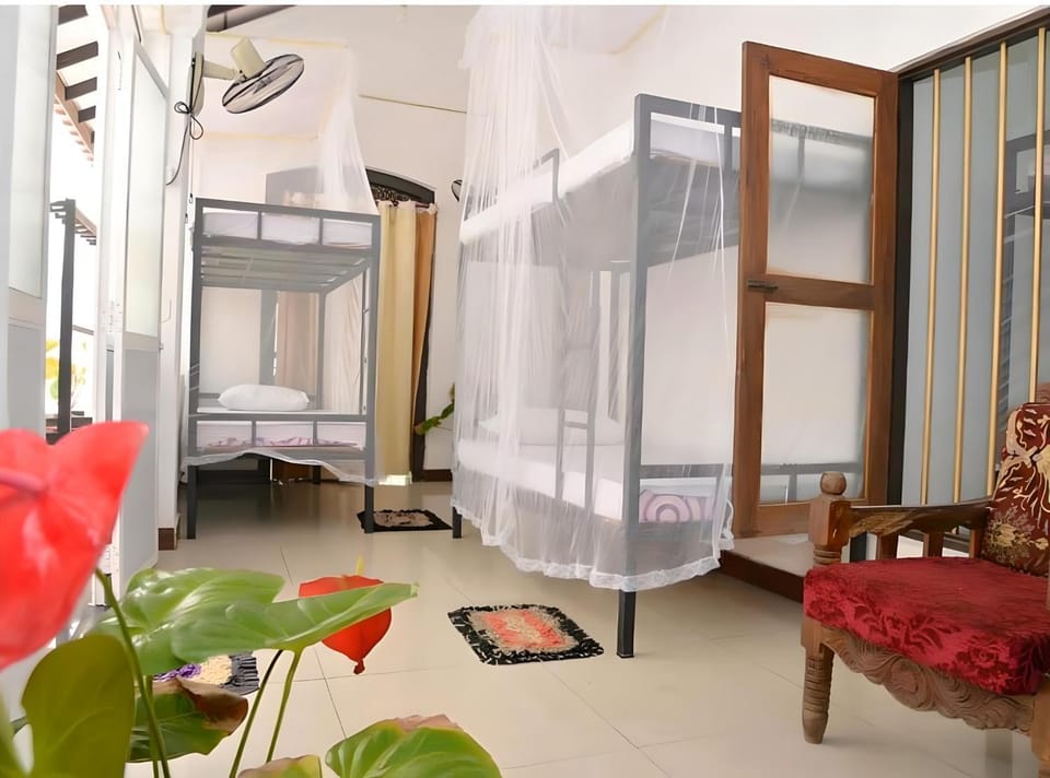Bed, Photo of the whole room, Bedroom, fireplace