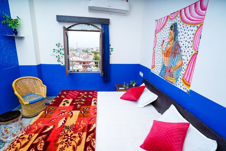 Bedroom, City view, air conditioner
