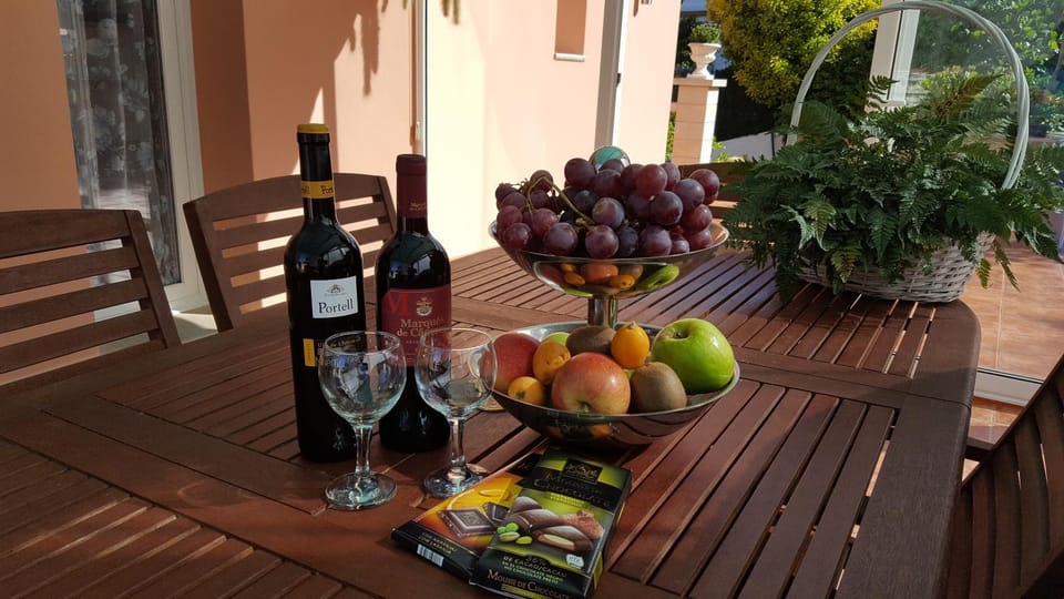 Food and drinks