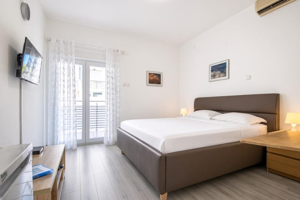 Apartments Lantina Apartment hotel in Murter