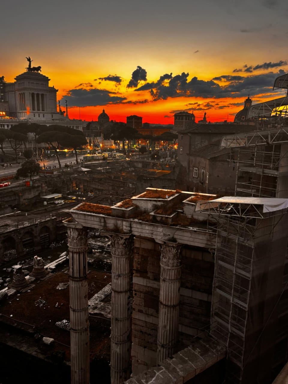 Nearby landmark, Balcony/Terrace, City view, Sunset