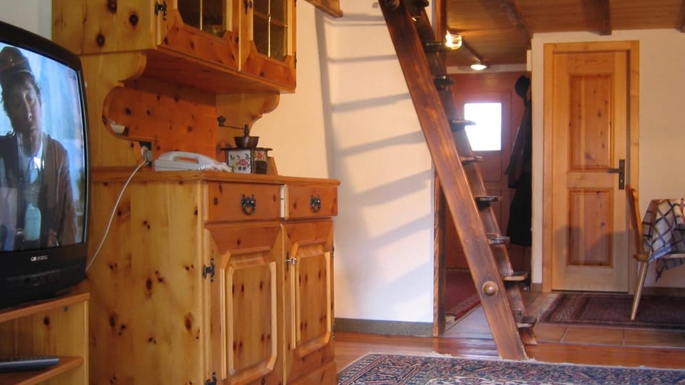 Chalet Goldblick Apartment in Canton of Valais