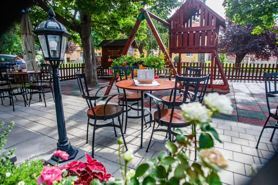 Penzión Tücsök Bed and Breakfast in Slovakia