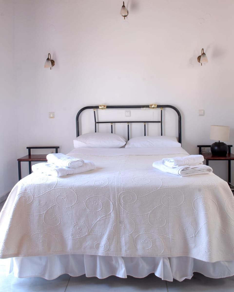 Sigrion Villas House in Decentralized Administration of the Aegean