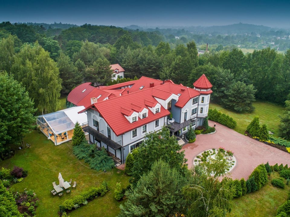 Property building, Natural landscape, Bird's eye view