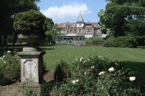 Facade/entrance, Garden, Garden