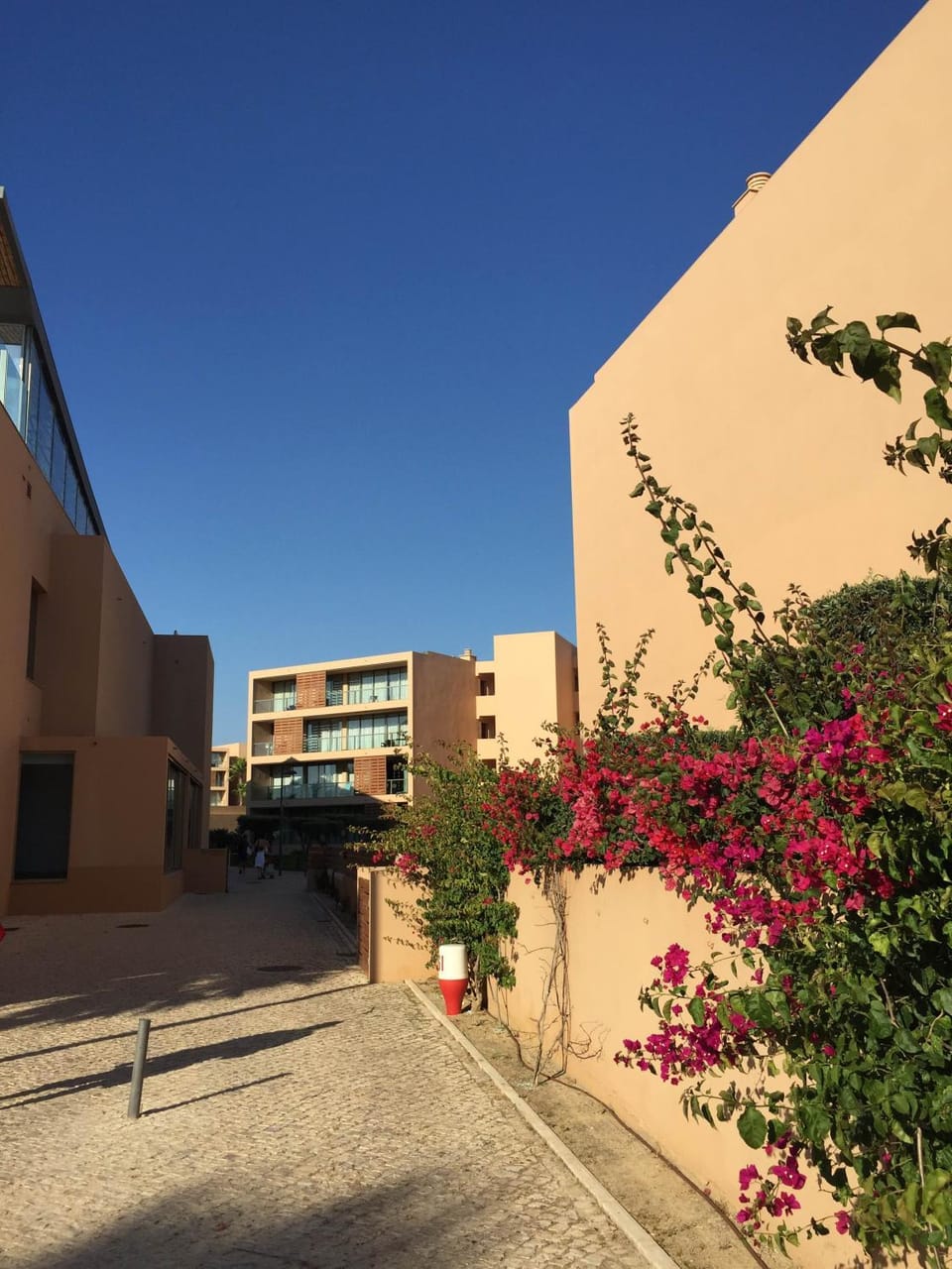 Property building, Facade/entrance, Day