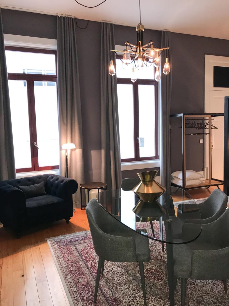 Living room, Decorative detail, Dining area