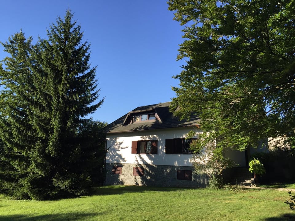 Facade/entrance, Garden, Garden view, Sunrise
