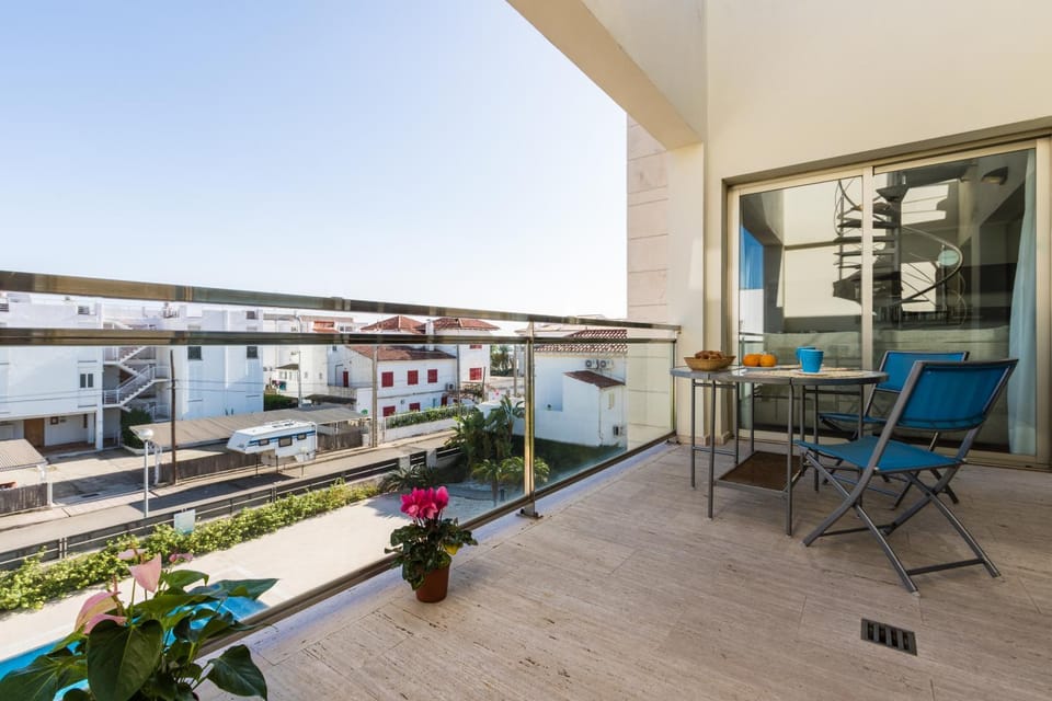Property building, Balcony/Terrace