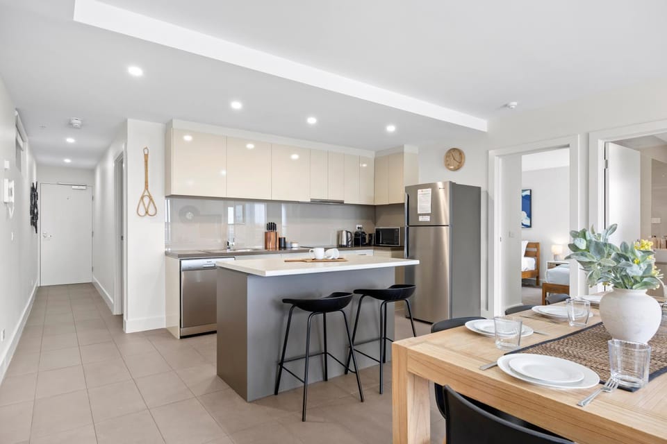 Dining area, kitchen