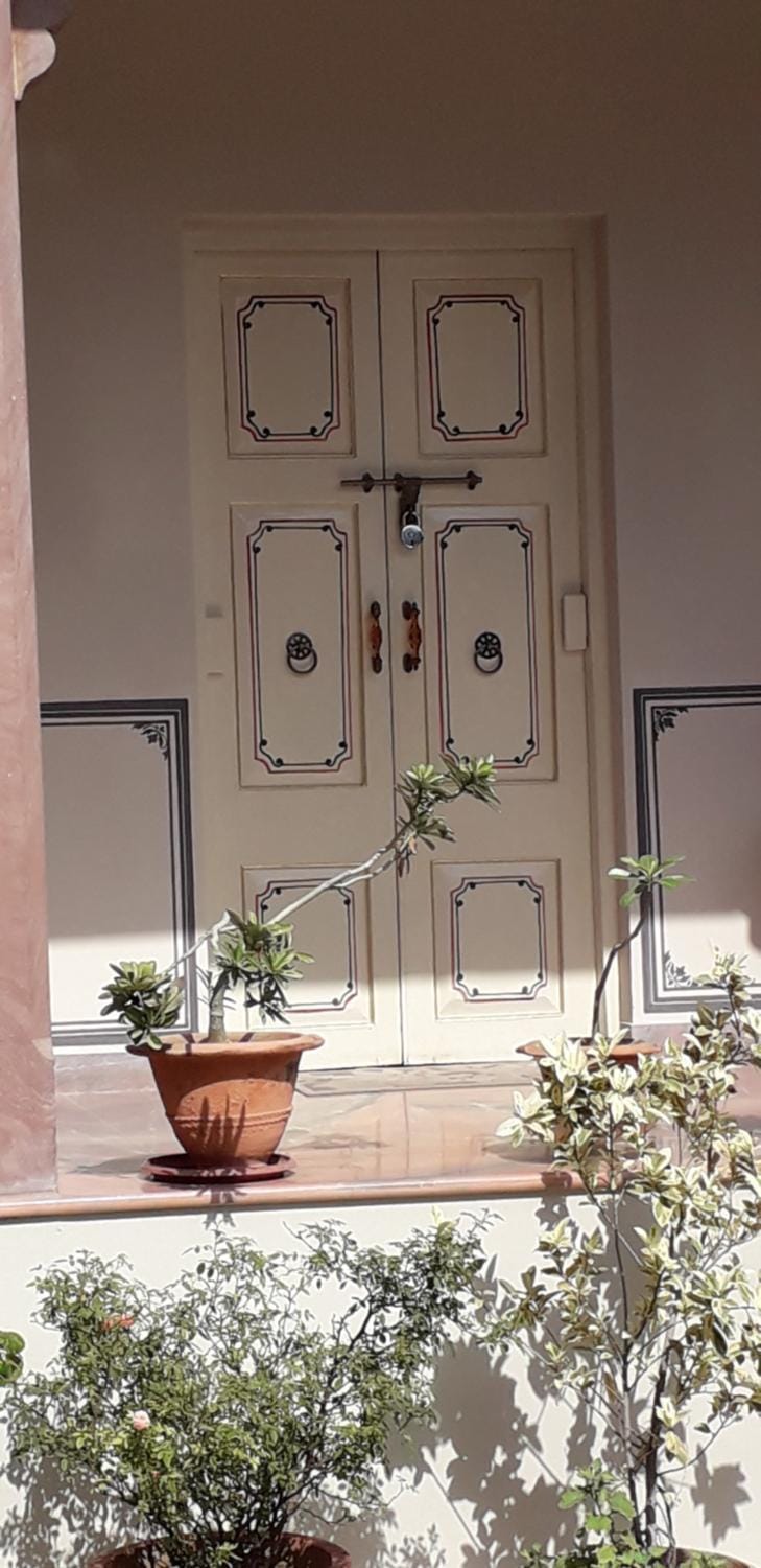 Facade/entrance, Day, Winter, Decorative detail, On site, Time of day