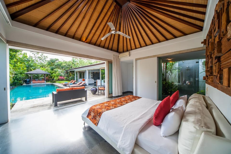 Day, Bedroom, Pool view, Swimming pool