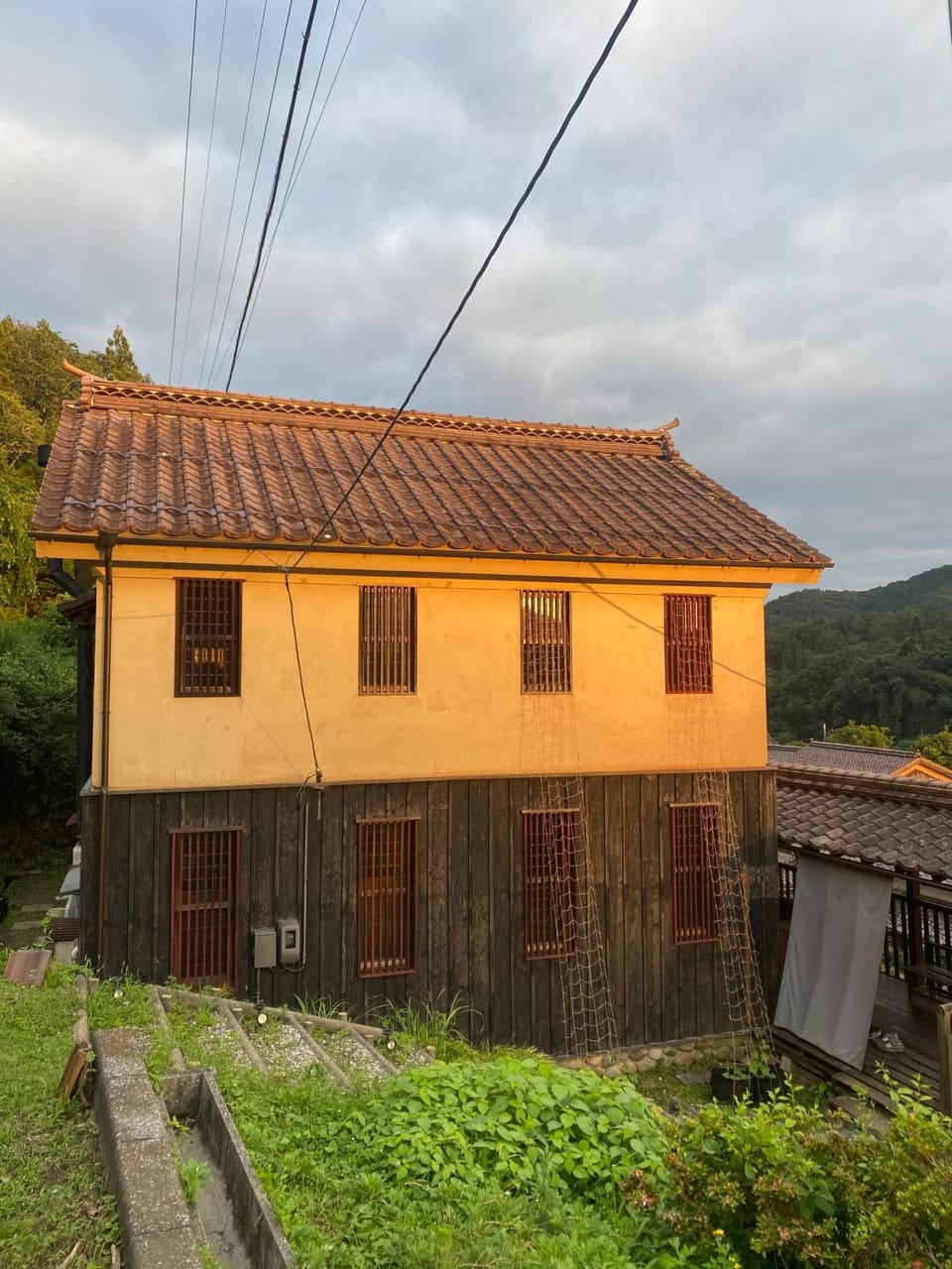 Property building, Facade/entrance, Bird's eye view