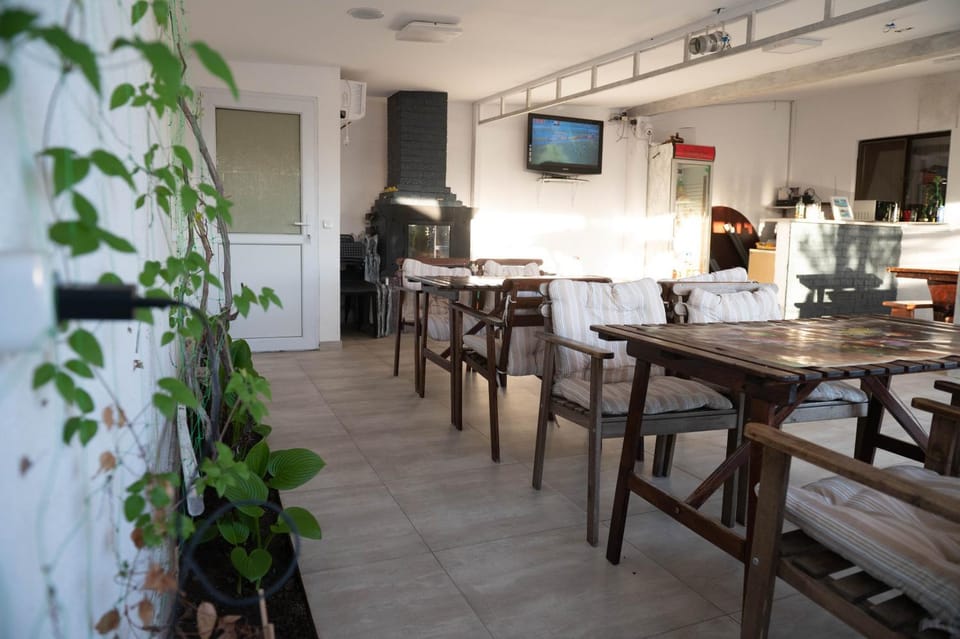 Communal lounge/ TV room, Dining area