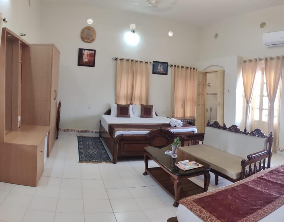 Shiva Ganges View Guest House Bed and Breakfast in Varanasi