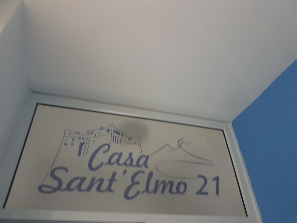 Casa Sant'Elmo 21 Bed and Breakfast in Naples