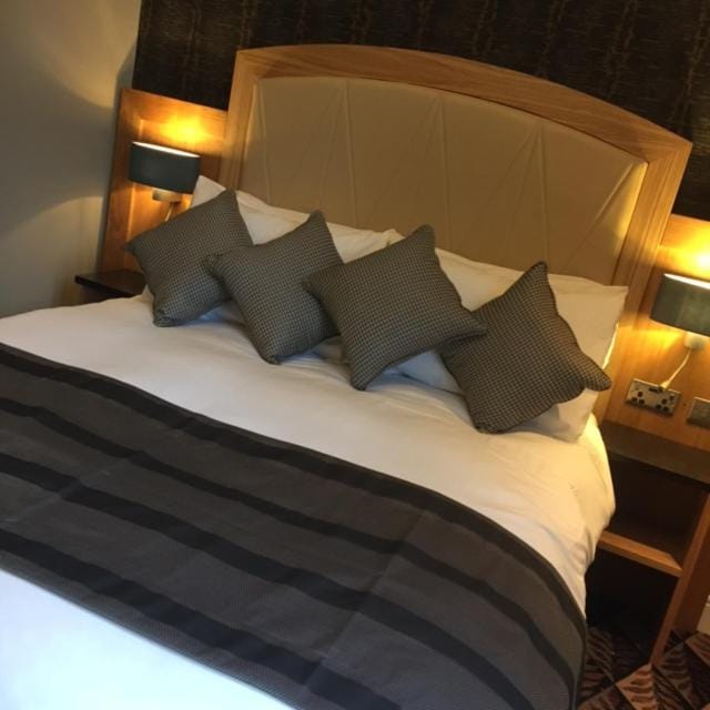 Property building, Bed