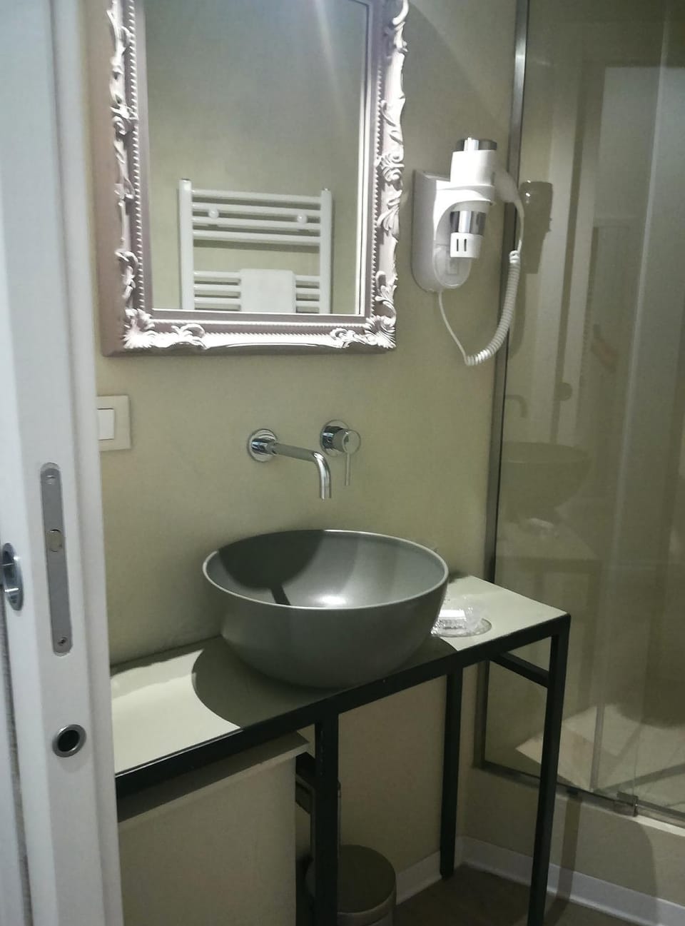 Shower, Bathroom, bidet, heating