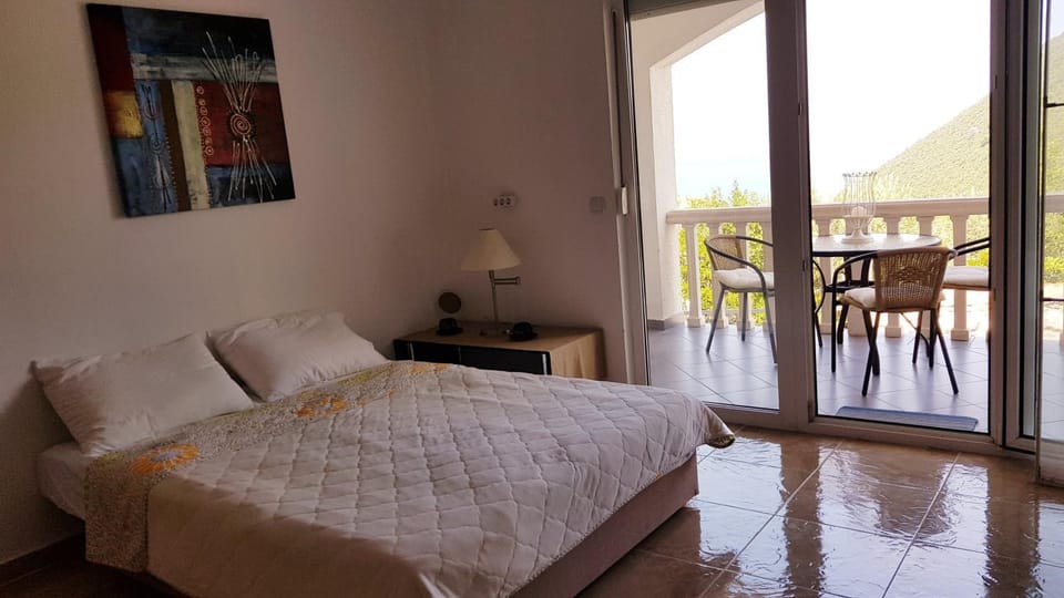 Balcony/Terrace, Photo of the whole room