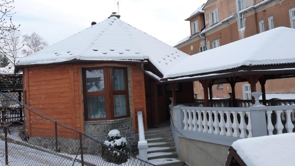 Property building, Winter